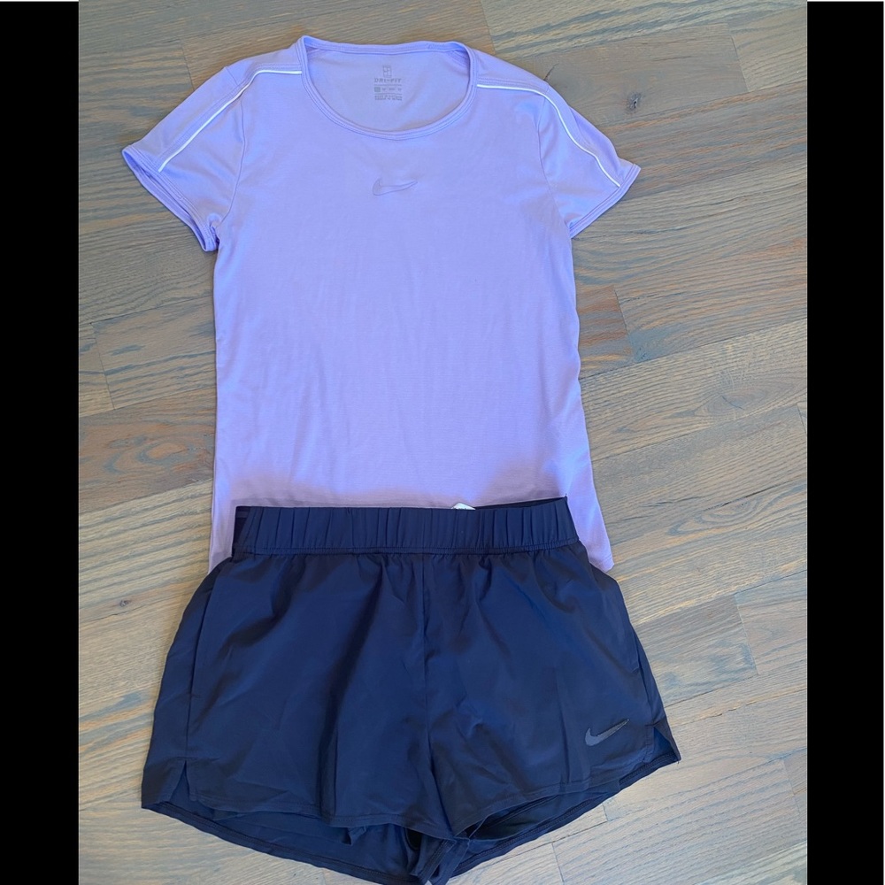 Nike women top & shorts size XS
